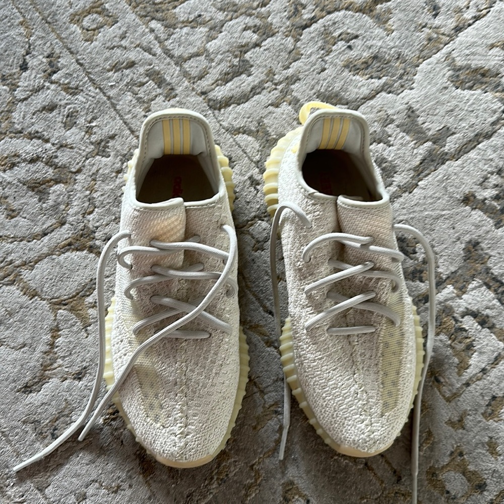 Yeezy Boost 350 V2 Light